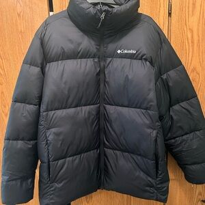Columbia Men's Black Puffer Jacket